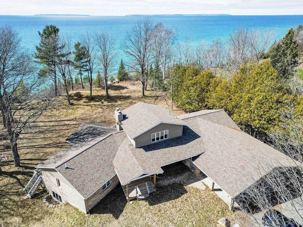 leland-michigan-waterfront-home-sander-scott-net-real-estate